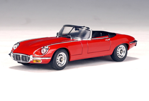 Jaguar E Type Cabrio Serie III V12 rot 1:43 Jaguar E Type Cabrio Serie III V12 rot 1:43