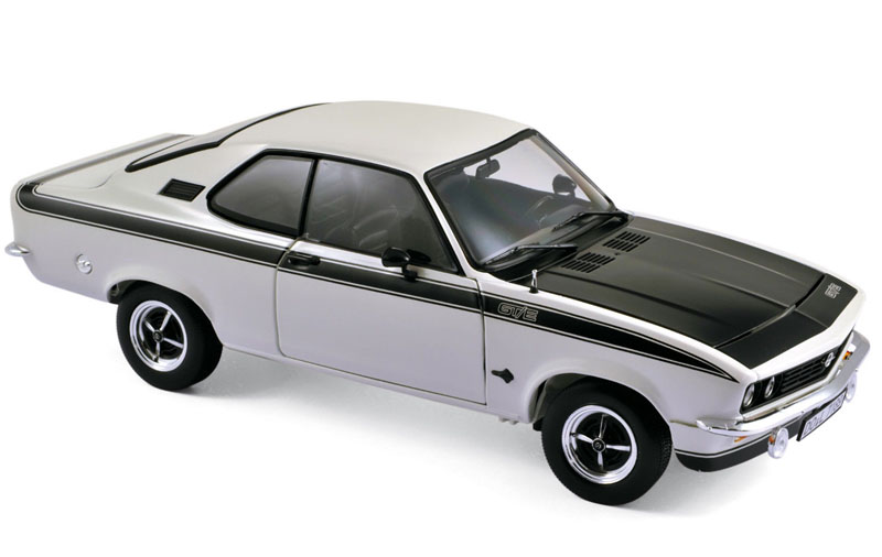 Opel Manta A GT/E 1975 weiss / schwarz 1:18 Opel Manta A GT/E 1975 weiss / schwarz 1:18