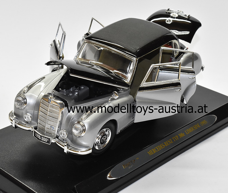 Mercedes Benz 300C Limousine 1955 silber / schwarz 1:18 Ricko Mercedes Benz 300C Limousine 1955 silber / schwarz 1:18 Ricko