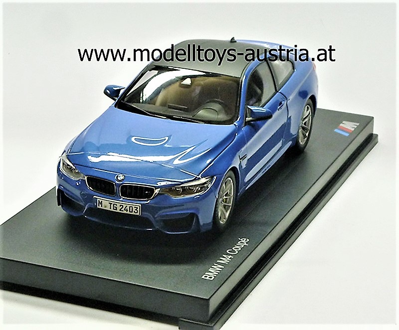 BMW F82 Coupe M4 blau 1:18 BMW F82 Coupe M4 blau 1:18