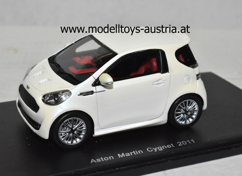 Spark Aston Martin Cygnet in White Pearlescent 2011 S2167 1/43 NEW 