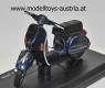 Vespa P150X 1978 blue metallic 1:18