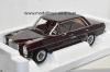 Mercedes Benz W115 Strichachter 200 /8 E Limousine 1968 dunkel rot / braun 1:18